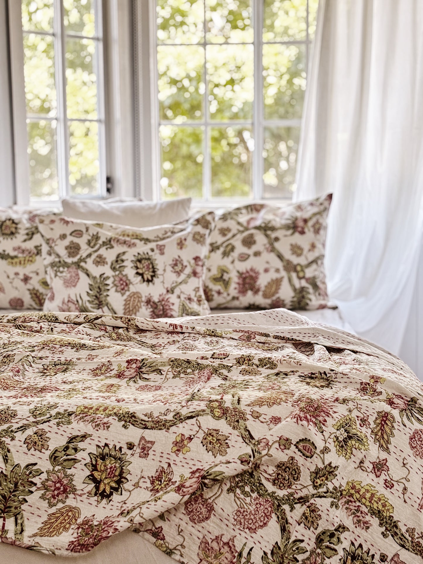 Jardin Des Plantes Pillowcase