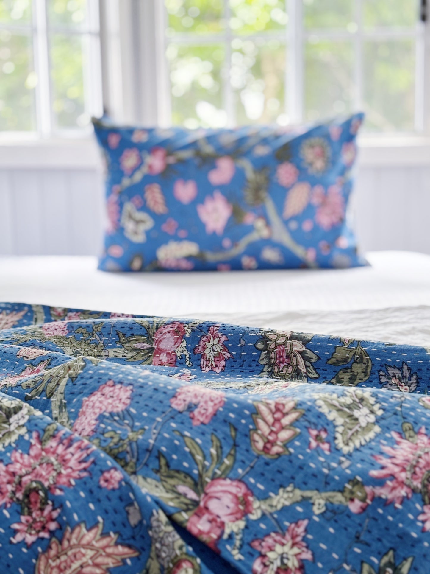 Hydrangea Blue Jardin Floral Kantha Quilt