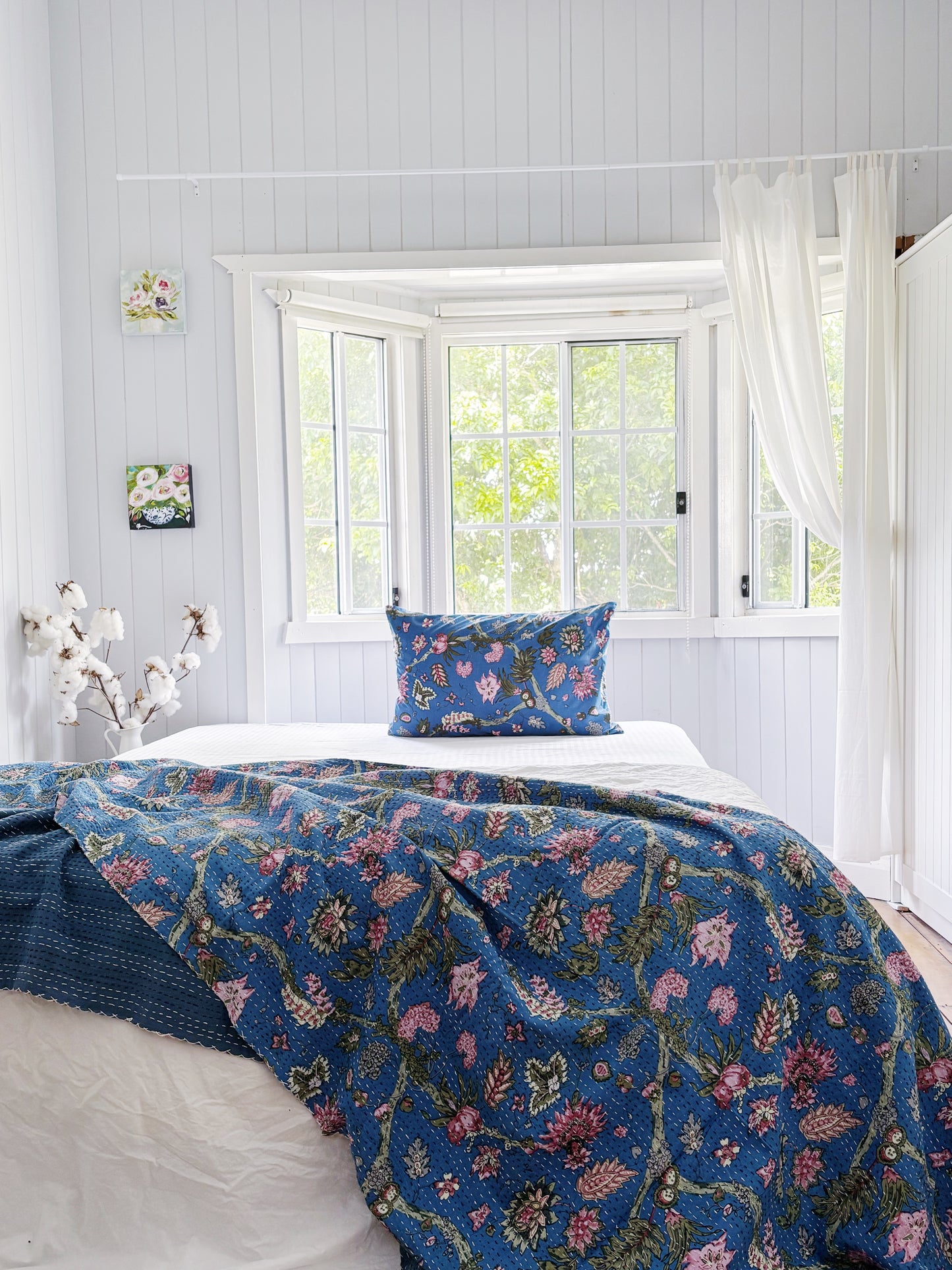 Hydrangea Blue Jardin Floral Kantha Quilt