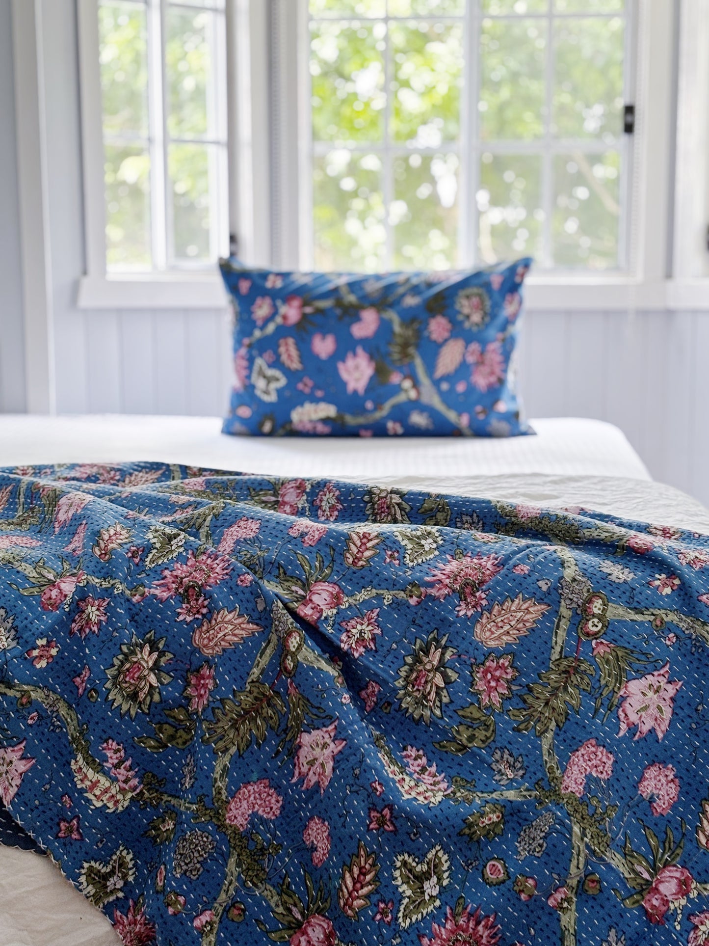 Hydrangea Blue Jardin Floral Kantha Quilt