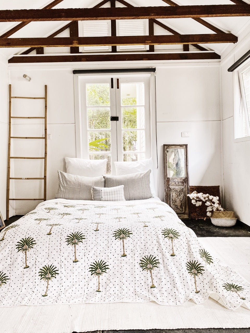 Polka Dot Palm Tree Summer Kantha Quilt Bundle ( single size)