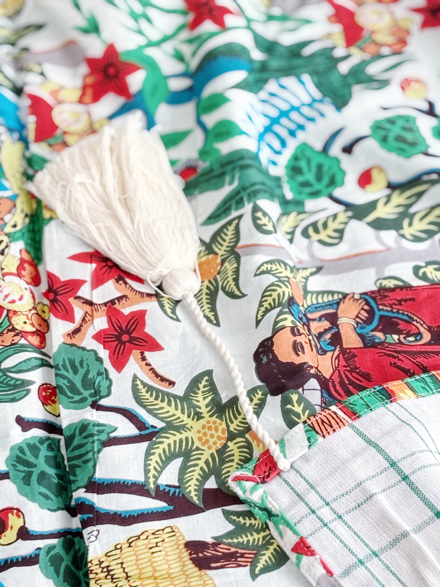 Frida Tassel Throw