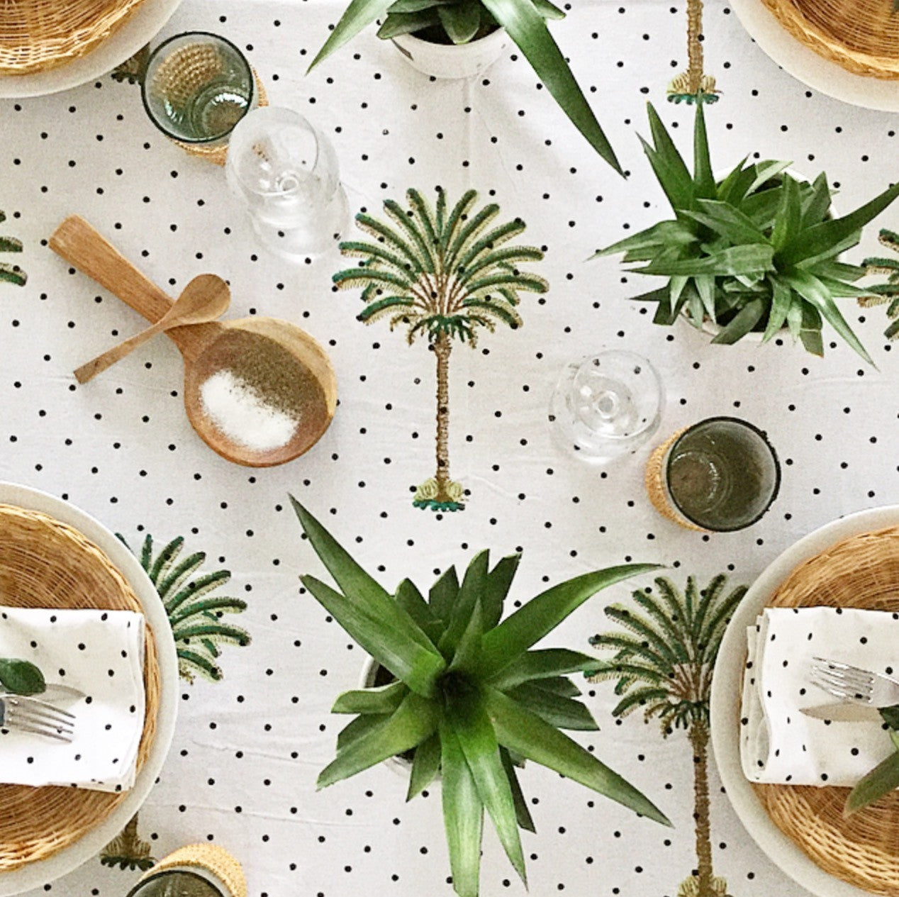 Polka Dots Palm Tree Tablecloth | Peacocks and Paisleys